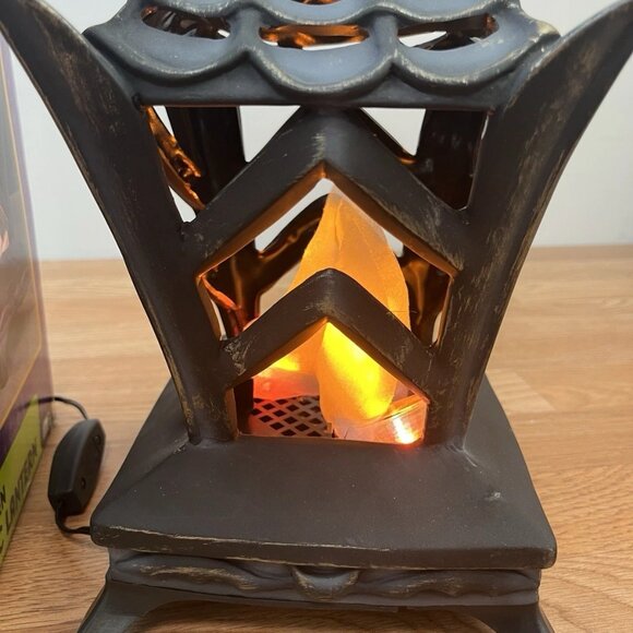 Gemmy Halloween Decor Gothic Lantern Flickering Light Hang or Set Down in Box - Picture 2 of 14